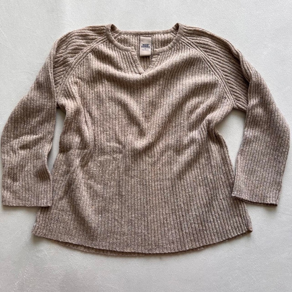 High Sierra 🍂 V Neck Ribbed 3/4 Sweater Shirt Minimalist Fall Autumn Oatmeal